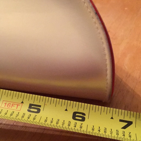 Franco Sarto sunglasses case - Picture 5 of 5